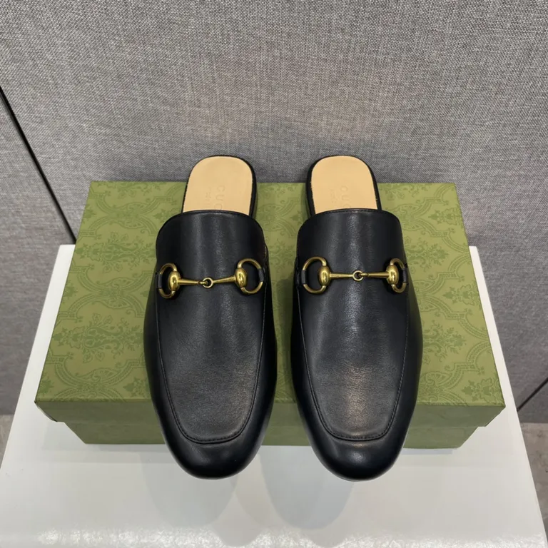 Gucci Shoe 